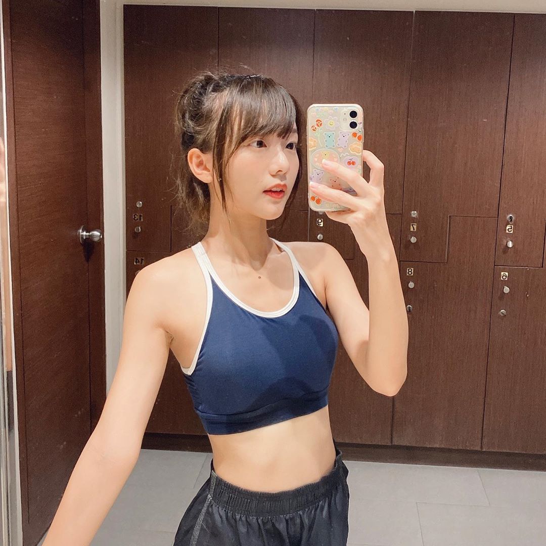 ปิ่นอมยิ้ม น่ารักสดใส 6 รูป