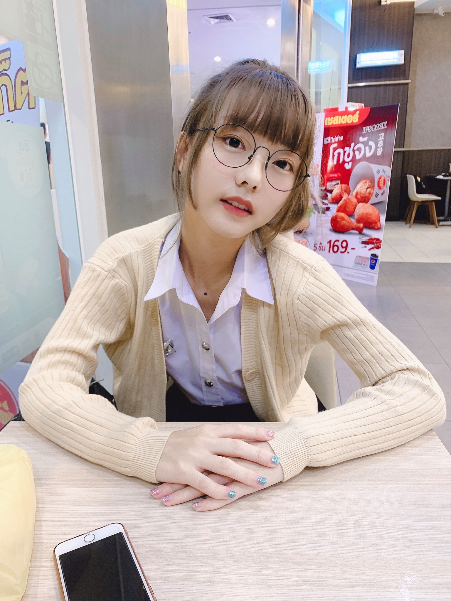 Pinomyim น้องปิ่นใสๆ สไตล์นักศึกษา ( 4 รูป )