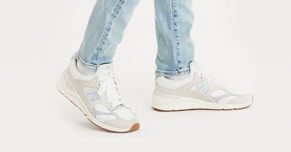 สอบถามรองเท้า New Balance