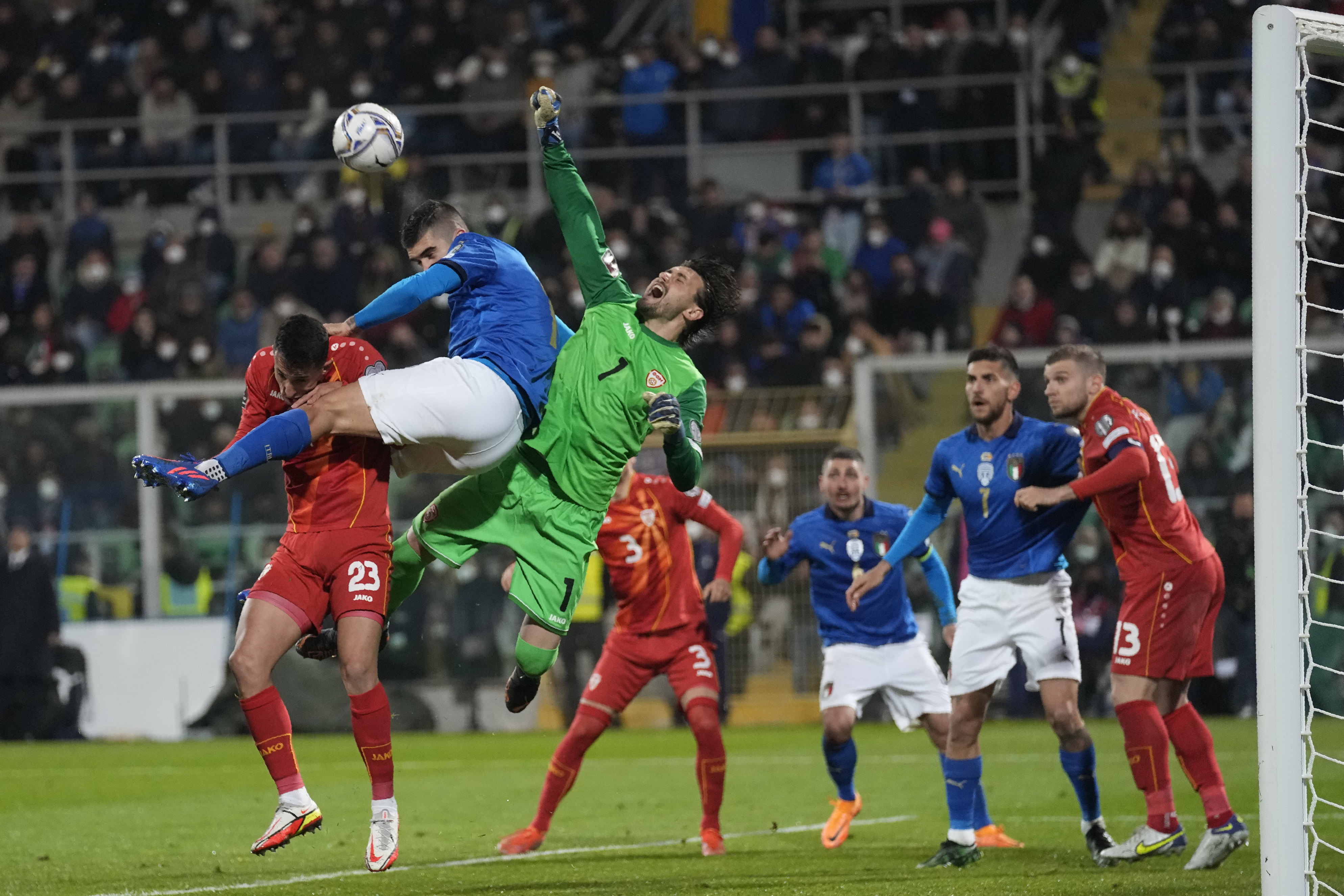ไฮไลท์ดูบอลรวยxบอลโลกโซนยุโรป อิตาลี 0-1 นอร์ธ มาซีโดเนีย