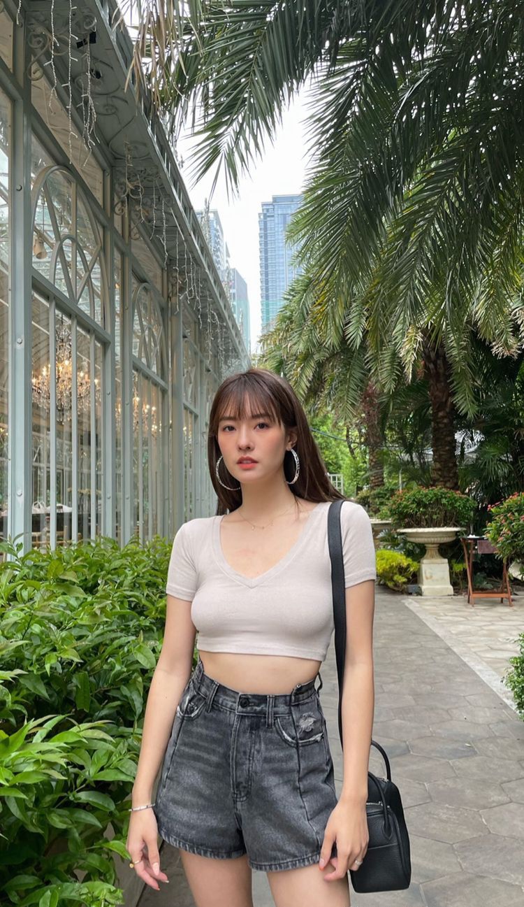 Katie Chen มีมิติ 1 รูป++++