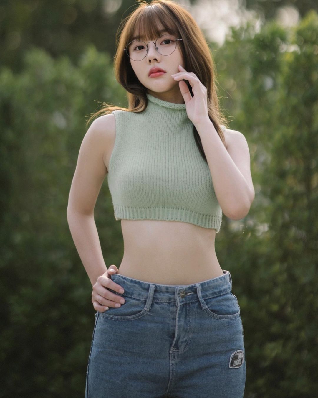 น้องปิ่น Pinomyim 4 รูป เอวบางๆ | วันพุธ...สีเขียว