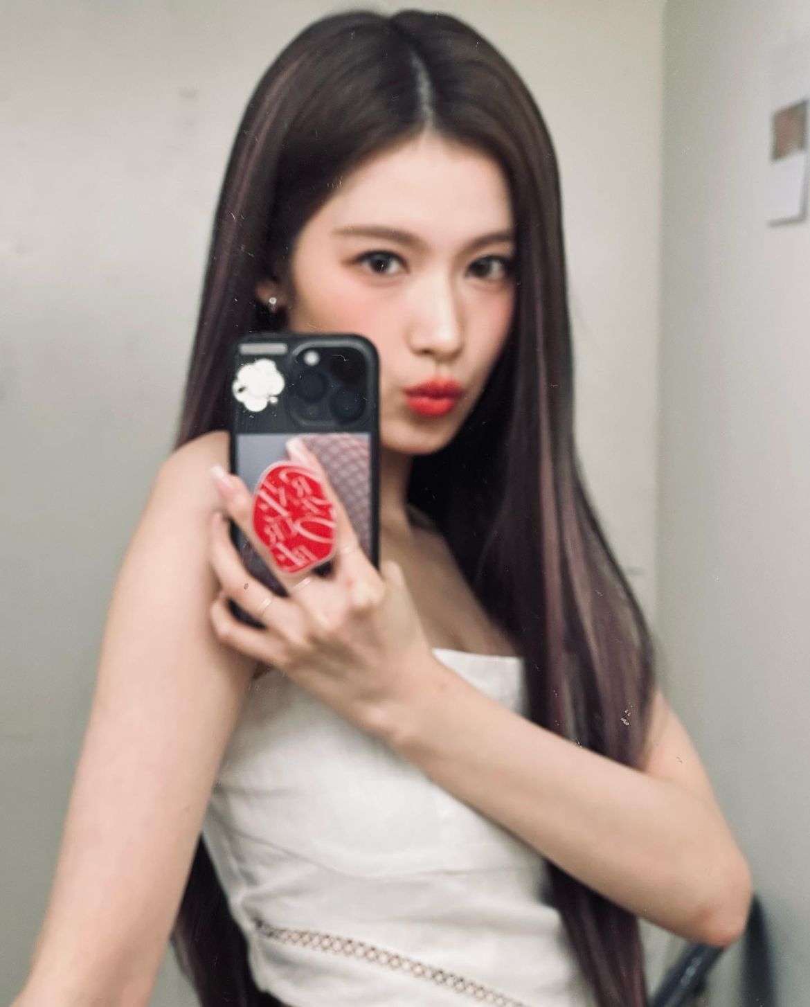Sana twice 4 