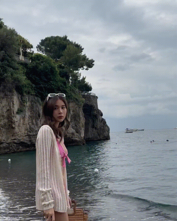 612453EB-FE4E-4863-80C6-79C1BD48047B.gif