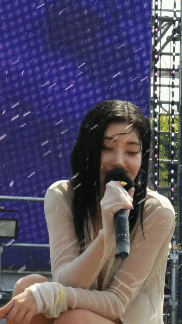 388F7795-4A2F-4353-A4CF-9B53FB5E8912.gif