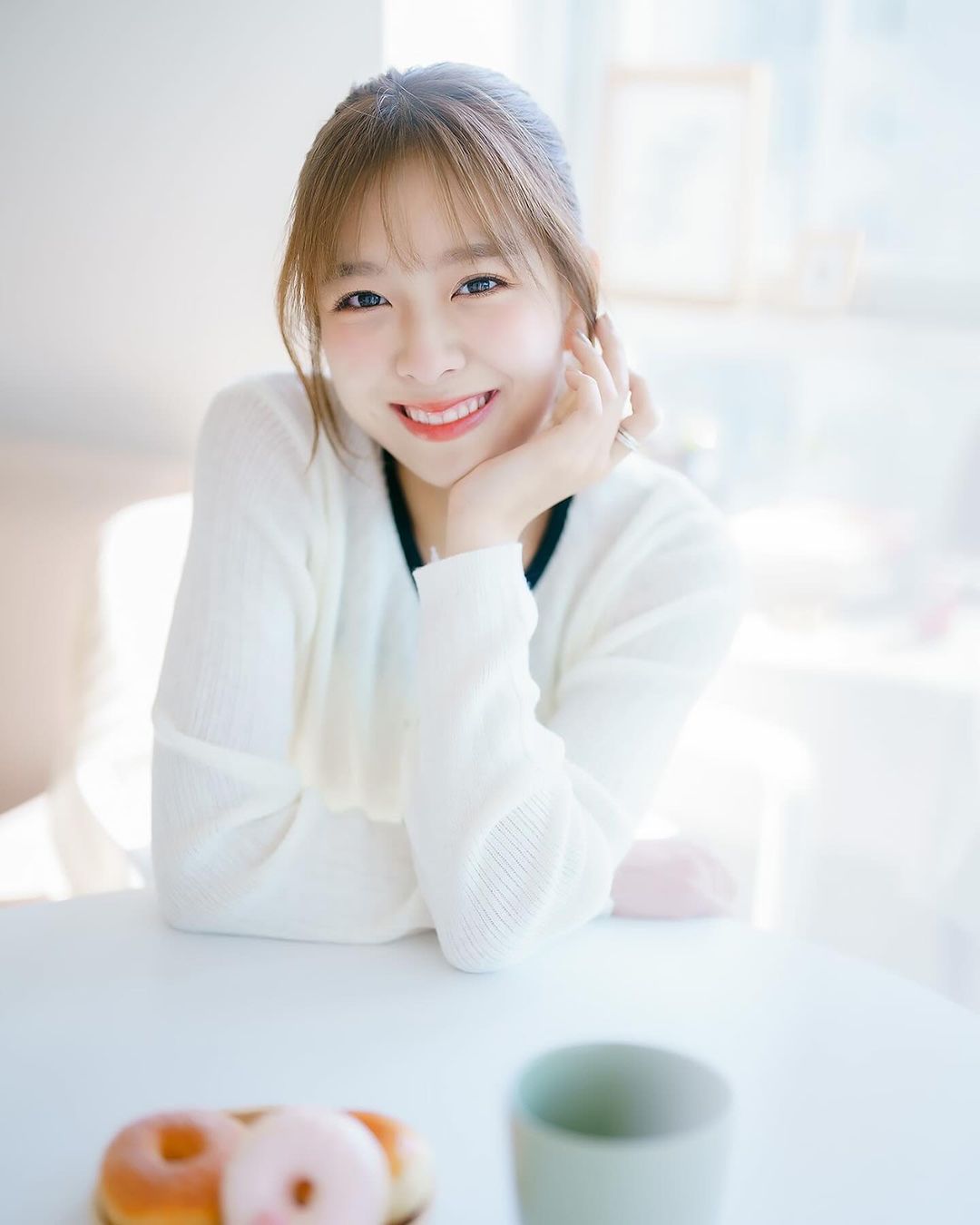 4 4