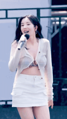 684E7009-0E1D-425A-BF7C-1E761EF70F6B.gif